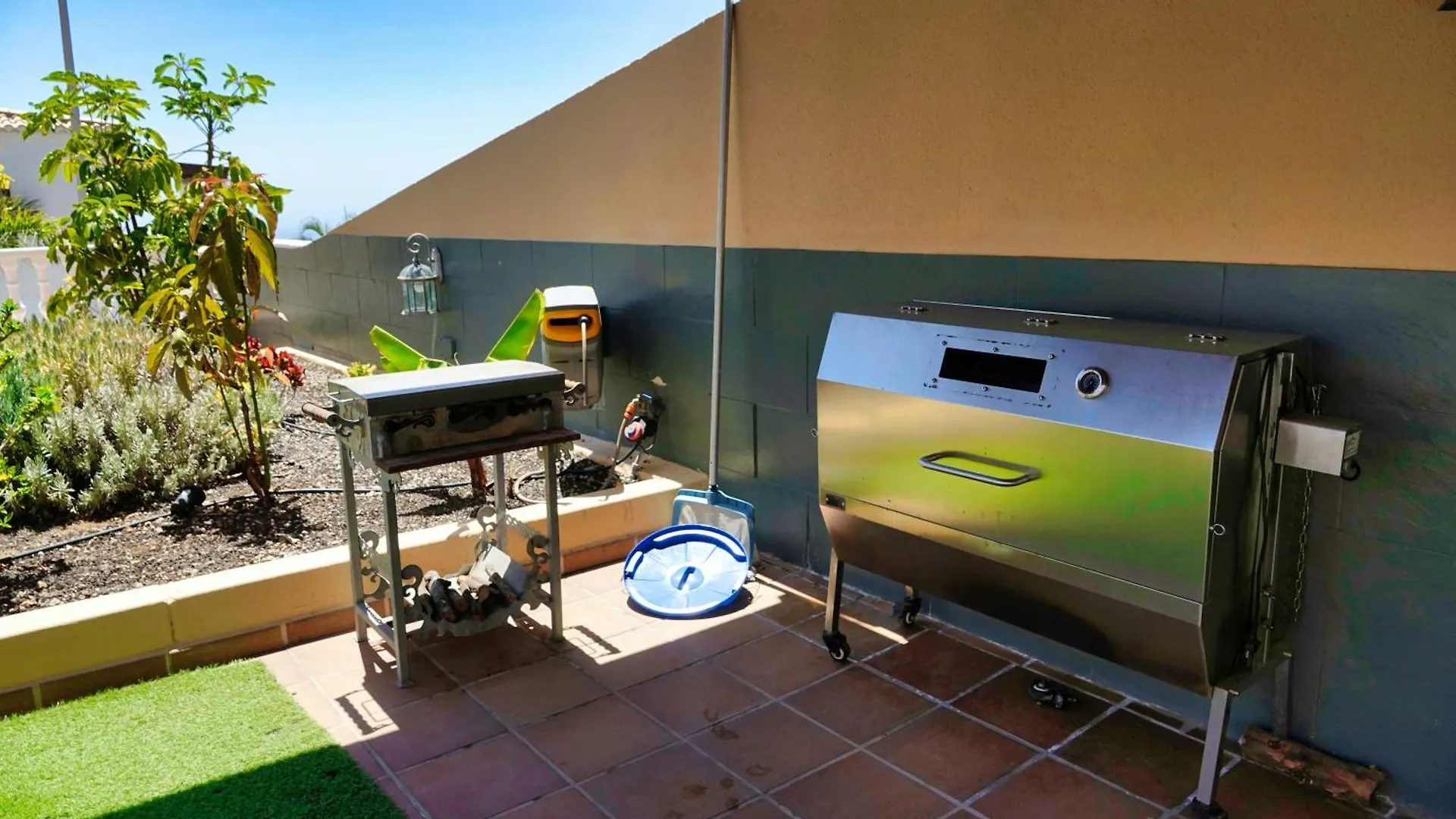 Happiness Chalet With Heated Swimming Pool Costa Adeje